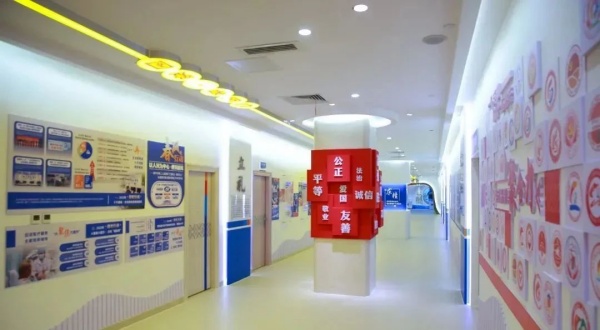 展廳如此設(shè)計，讓醫(yī)院擺脫“高冷”感！